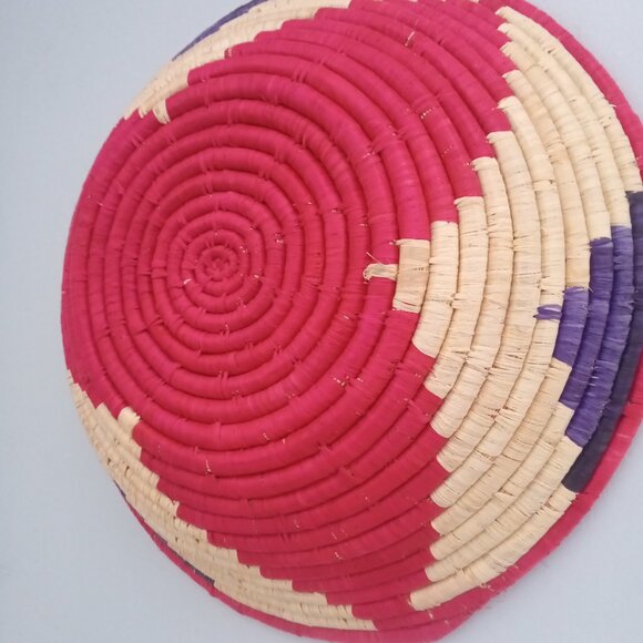 Handwoven African Basket - Picture 3 of 4